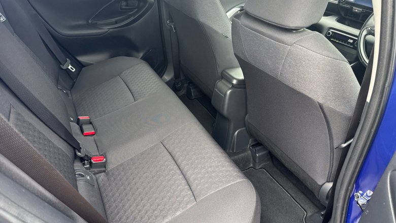 Toyota Yaris 1.5 Hybrid Design 5dr CVT Hybrid Hatchback